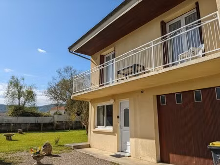 maison à lavelanet