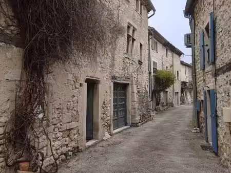 maison de village du xviiie siècle - 172 m² à rénover - drôme provençale