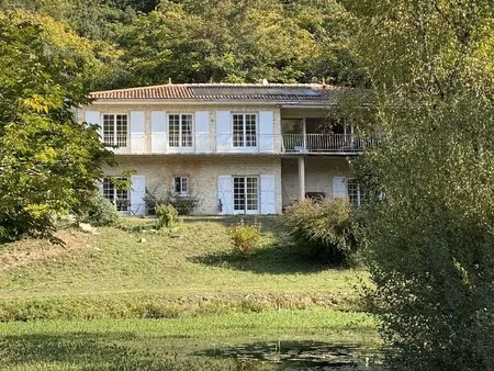 propriete avec 1 6ha