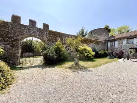 maison avec 7 chambres  2 gites 