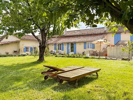 maison de caractere près d'aubeterre-sur-dronne