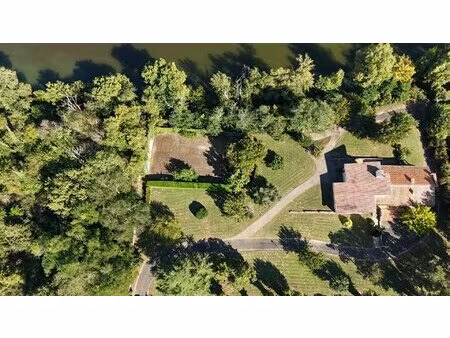 propriété d'exception en bord de tarn - montauban