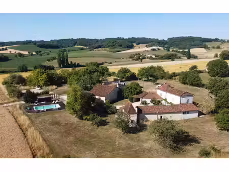maison familiale avec maison d'amis & piscine
