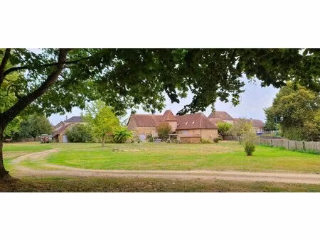 maison en pierres   dependances  1 hectare   saint yrieix la perche   haute-vienne