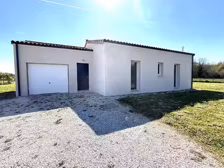maison neuve impeccable avec grand jardin et excellente efficacité énergétique