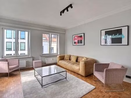 appartement à louer à etterbeek € 1.350 (lpilh) - realtycare | zimmo