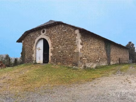 grange 600m2