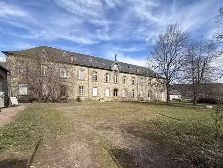 ancien couvent de plus de 1000m2