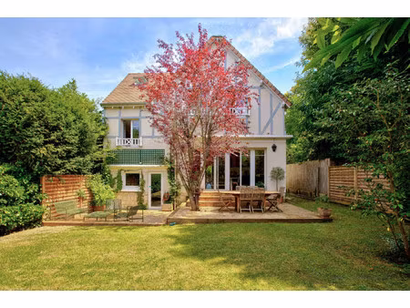 maison contemporaine à vendre dans le quartier la châtaigneraie-la feuillaume sud