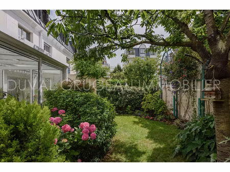 maison de luxe à vendre dans le quartier mederic
