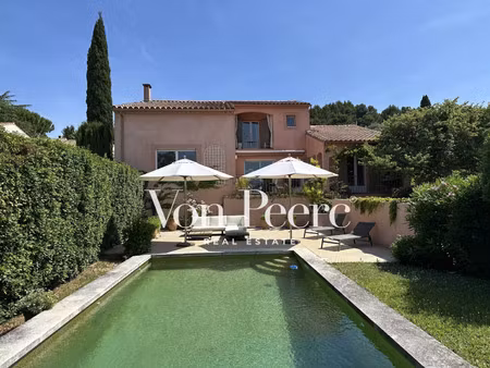 maison de luxe à vendre à pujaut