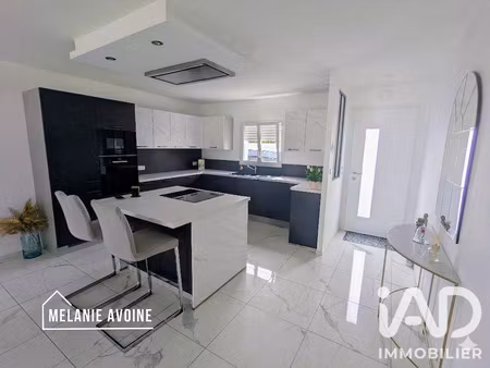 vente maison à ciré-d'aunis (17290) : à vendre / 93m² ciré-d'aunis