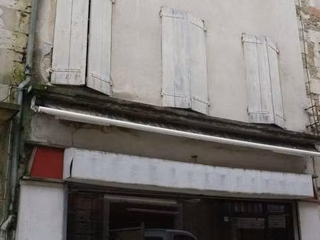 vente immeuble à eauze (32800) : à vendre / 450m² eauze