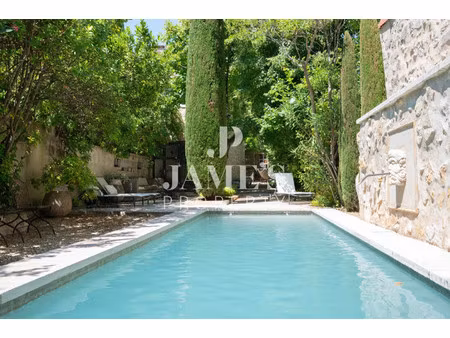 maison de luxe à vendre à paradou
