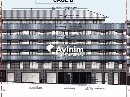 location commerce saint genis pouilly 01630 143m²