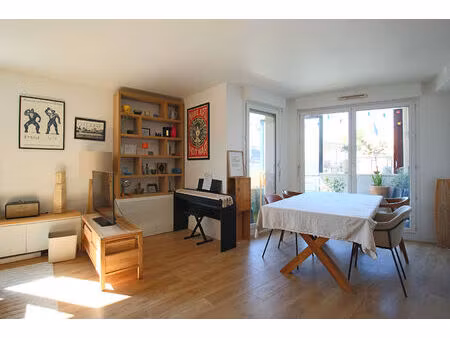 appartement 3 pièces avec extérieur et parking