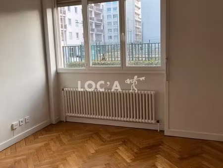 location appartement 1 pièce 30 m² à lyon 8 (69008)