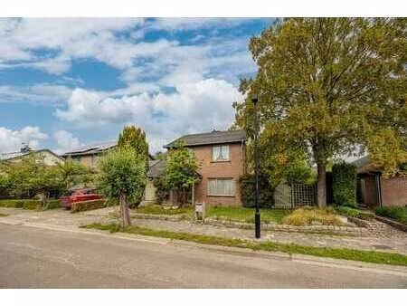 verzorgde hob op toplocatie in hove !
