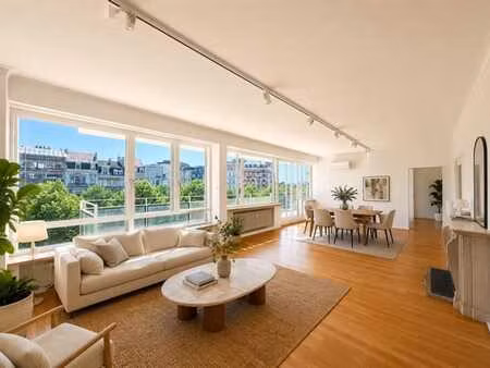 ! new ! appartement 3 chambres + bureau de 15m² avec garage