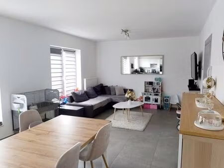 appartement 2 chambres + garage + cave + jardin commun