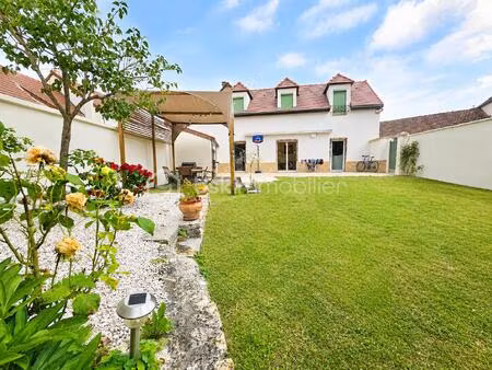 maison de 137 m² à bussy-saint-georges