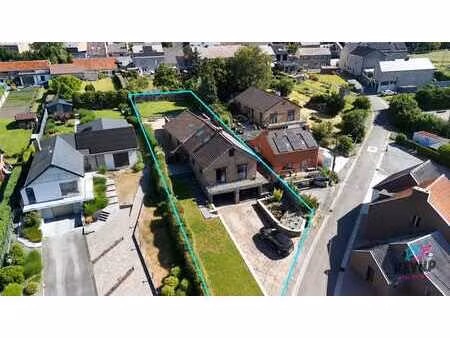 spacieuse villa 5 chambres avec vue dégagée