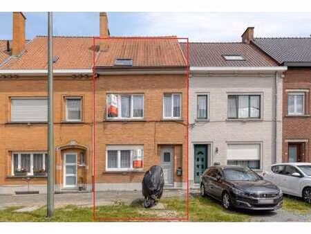 maison solide à rénover offrant un grand potentiel