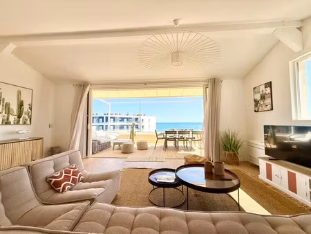 palavas f5 meublé d'exception sur deux niveaux avec vue mer - belle terrasse - parking