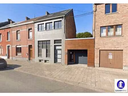 superbe espace de 160m² idéal pour la création d'un loft 3ch