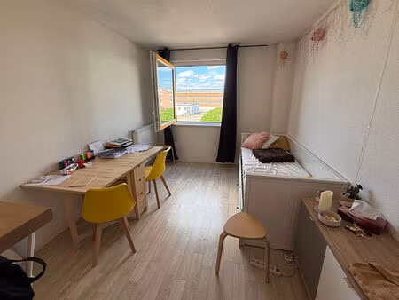 studio 24.84 m2 libre