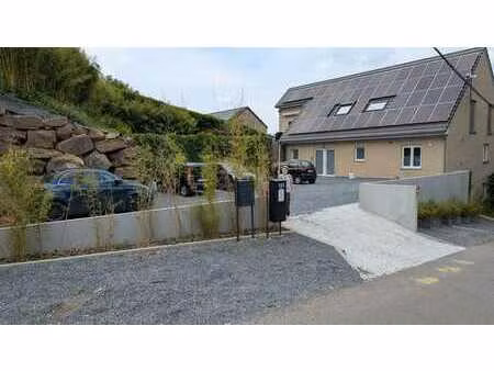 appartement de standing 2 chambres avec terrasse et jardin