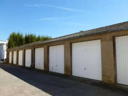 location garage box et parking à saint-nazaire (44600) : à louer / 18m² saint-nazaire