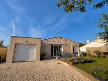 vente maison au bernard (85560) : à vendre / 114m² le bernard