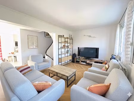 maison familiale à deux pas de l'écoquartier et de la ligne 15