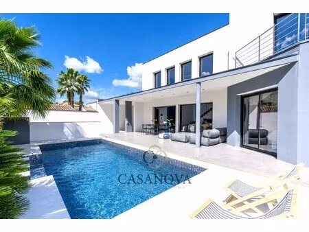 castries - villa contemporaine - 136 m² avec piscine et garage.