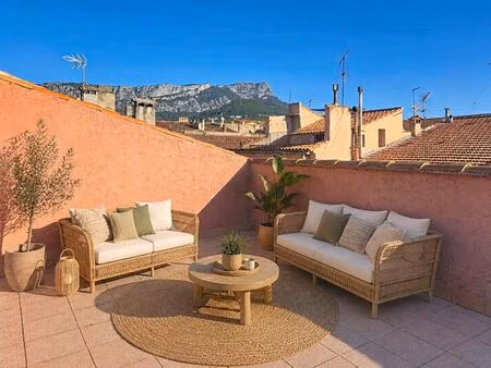 maison de ville - 130 m² climatisé  au calme  vue sur les toits et le coudon