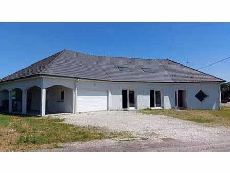 maison magnoncourt 6 pièce(s) 214 m2 plain pied  jardin