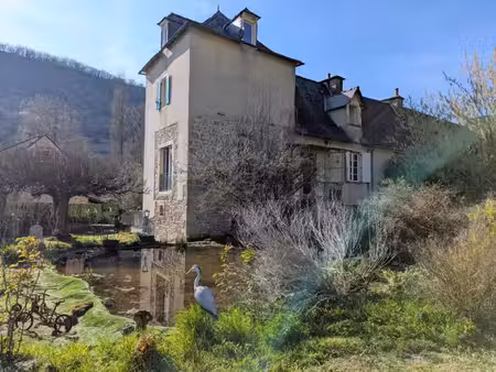 vente maison 5 pièces 110 m² marcillac-vallon (12330)