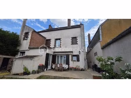 maison bourgeoise de caractère au cœur de sens – 5 chambres – dpe c