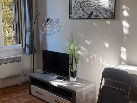location appartement 1 pièce 29m² aix en provence 13100