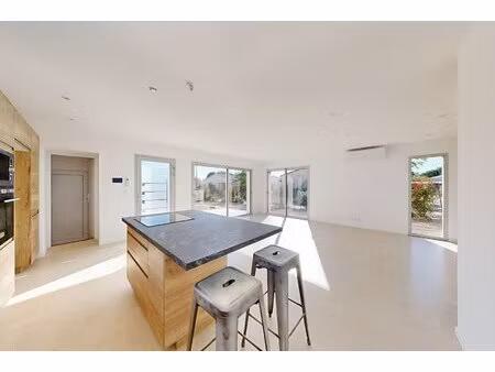 mazan villa neuve contemporaine avec piscine