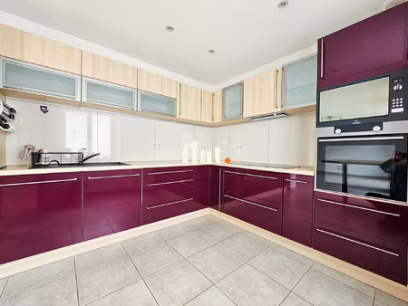 t4 duplex - 3 chambres + 1 grand bureau/ ch - rue hauts pavé