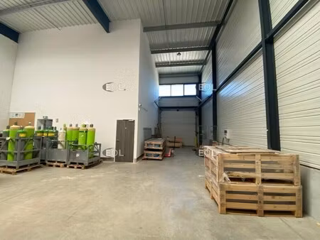 location local d’activités gignac la nerthe 13180 273m²