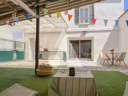 vente maison saintes 17100 - - surface privée