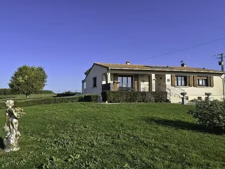 charmante maison avec hangar et 360 vue