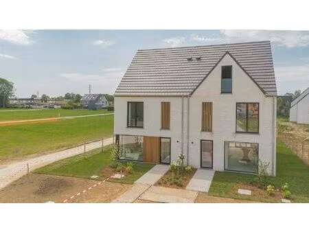 huis te koop in sint-amands met 3 slaapkamers