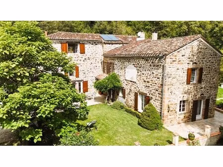 ancien moulin à eau xviie oasis de charme dans campagne cordaise