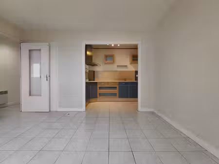 appartement clé en main avec stationnement privé !