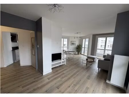 aurillac t5 ascenseur  balcon  parking couvert