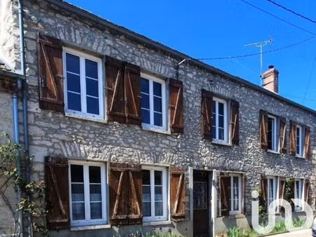 maison de village à bransles (77620)